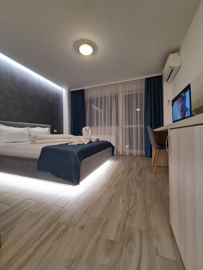 Hotel Turquoise Boutique à Năvodari Extérieur photo
